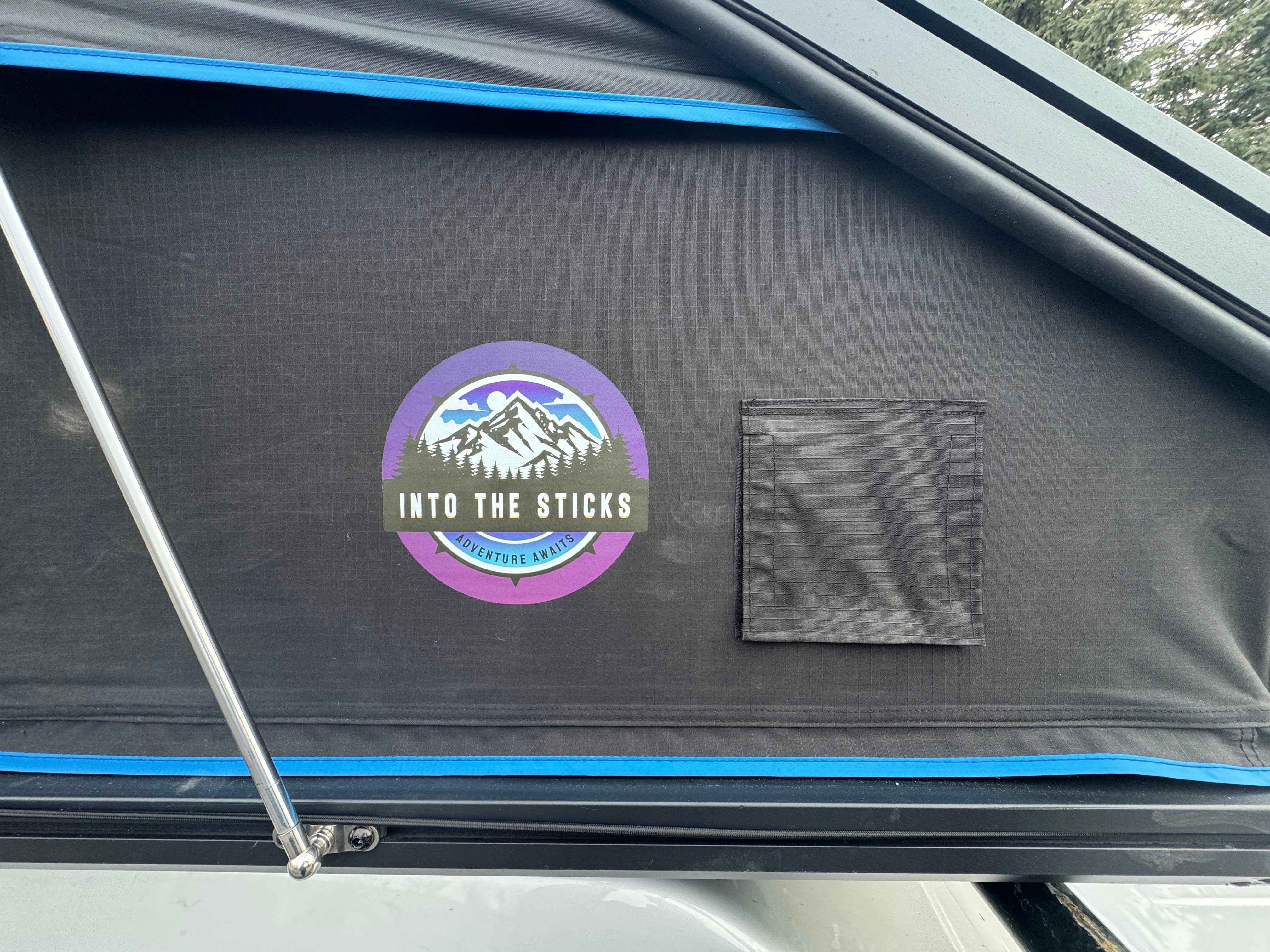 The Backwoods XL Hard Shell Rooftop Tent - 2-Person