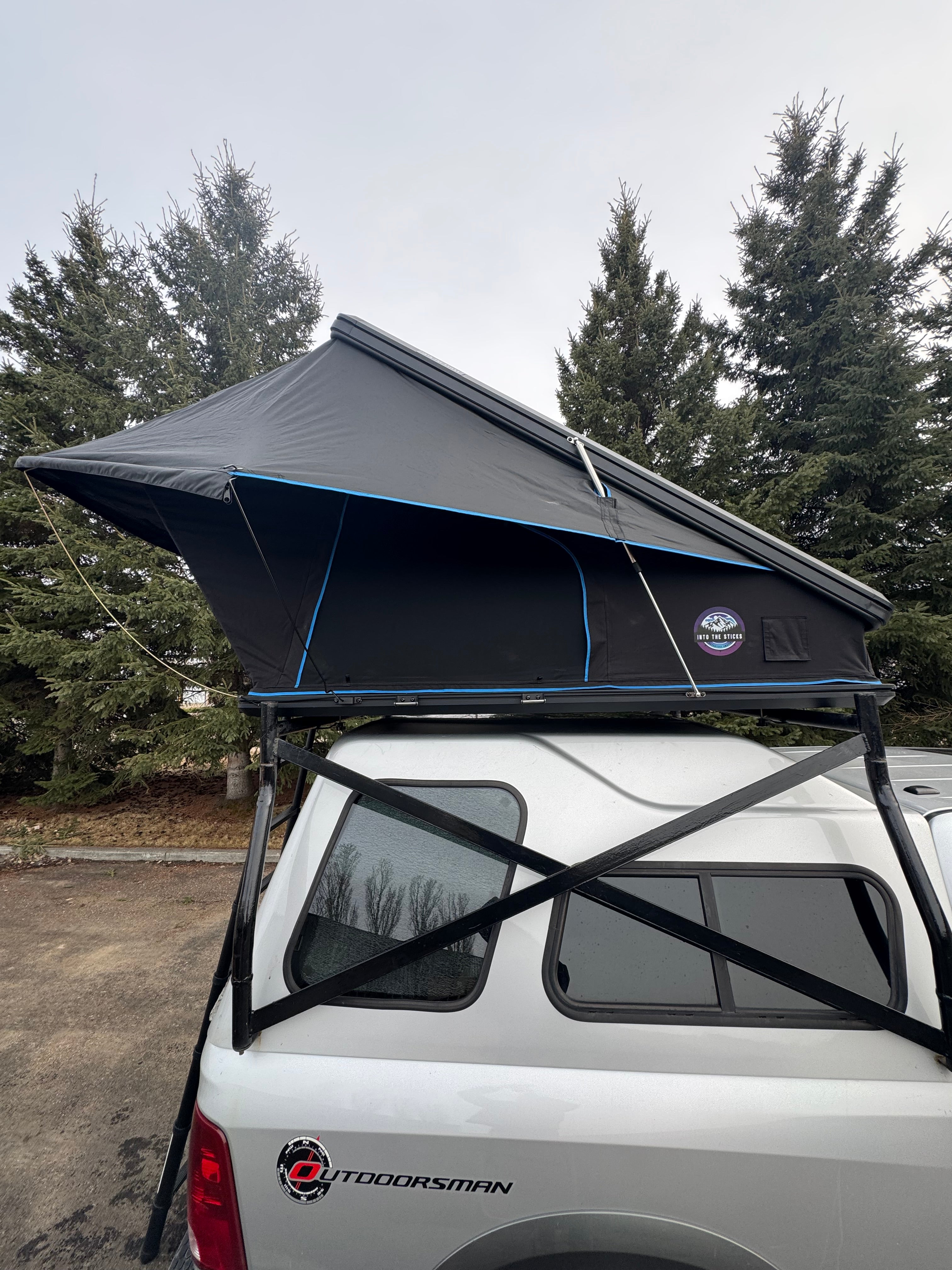 The Tall Timbers XL Hard Shell Rooftop Tent - 2-Person