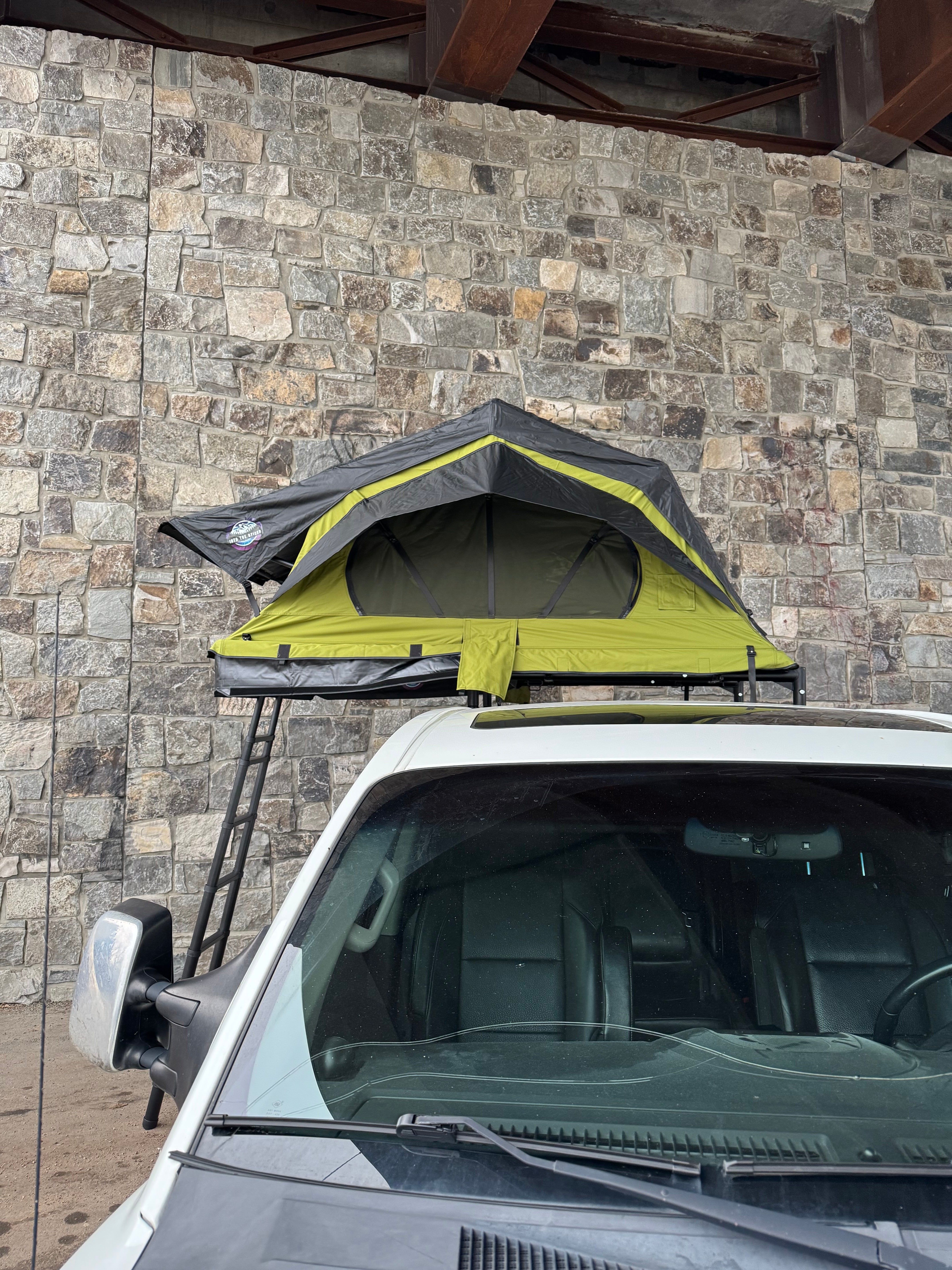 The Meadows XL Soft Shell Rooftop Tent 3-4-Person