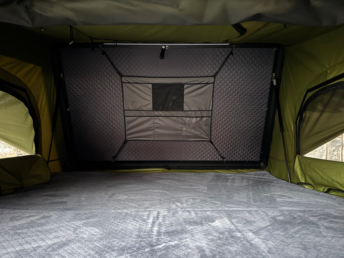 The Countryside XL Hard Shell Rooftop Tent - 3-4 Person