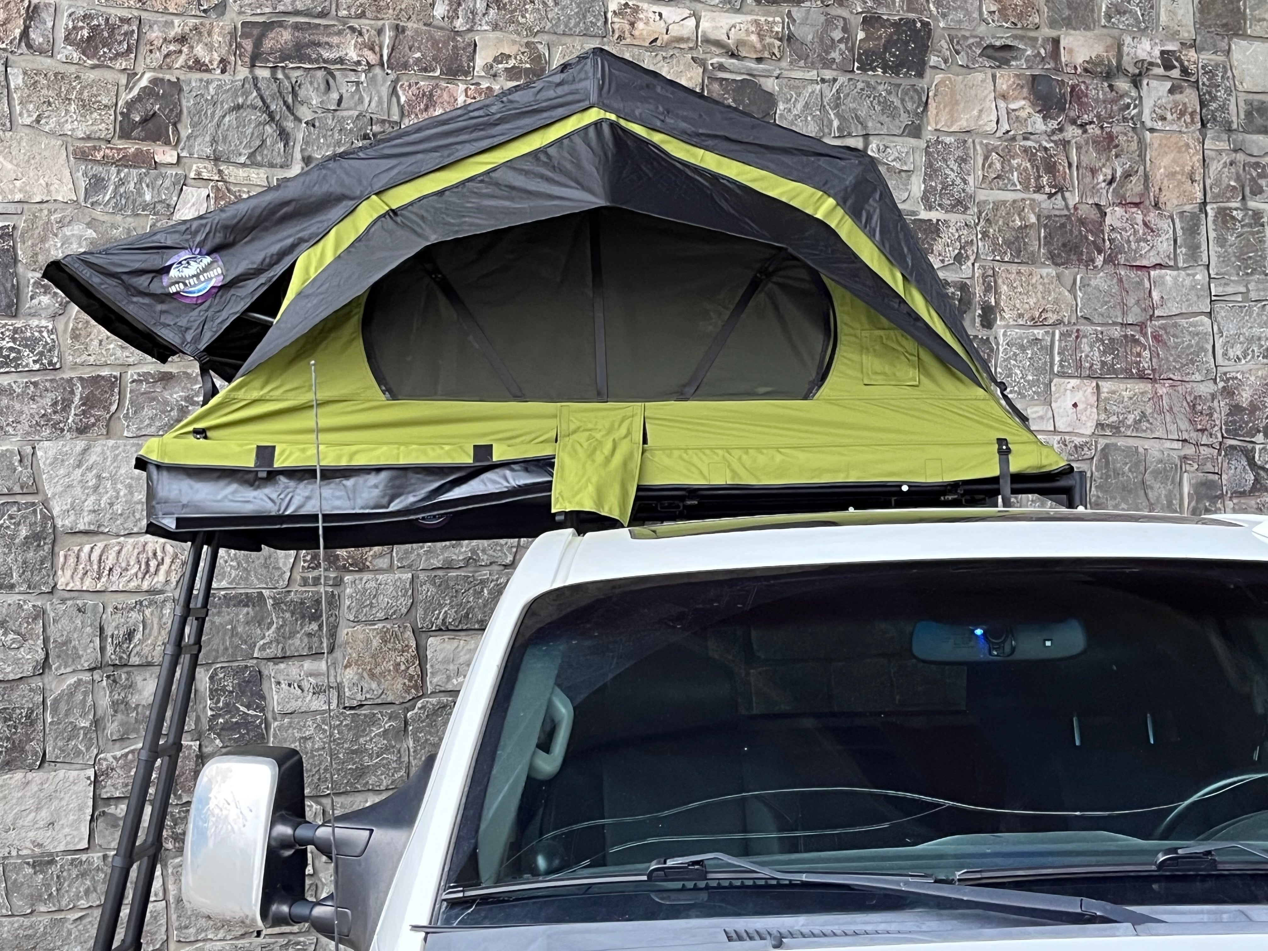 The Meadows XL Soft Shell Rooftop Tent 3-4-Person
